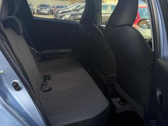 TOYOTA YARIS 1.33 Dual VVT-i Icon Multidrive S Euro 5 5dr