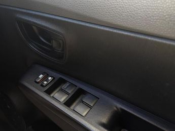 TOYOTA YARIS 1.33 Dual VVT-i Icon Multidrive S Euro 5 5dr