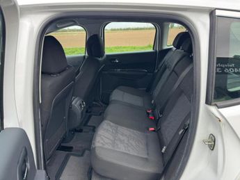 PEUGEOT 3008 1.6 HDi Sport