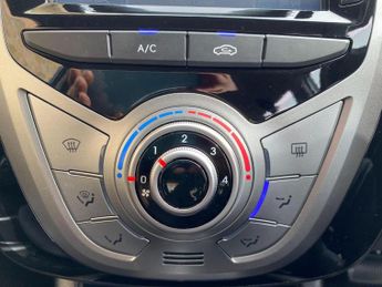 HYUNDAI IX20 1.6 SE Nav Auto Euro 6 5dr