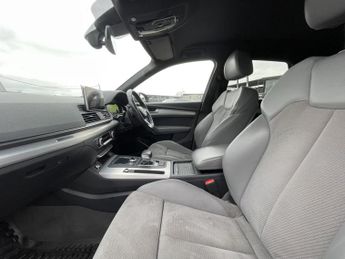 AUDI Q5 2.0 TDI S line