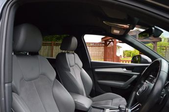 AUDI Q5 2.0 TDI S line