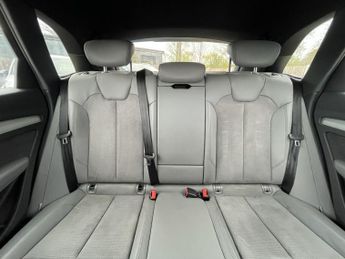 AUDI Q5 2.0 TDI S line