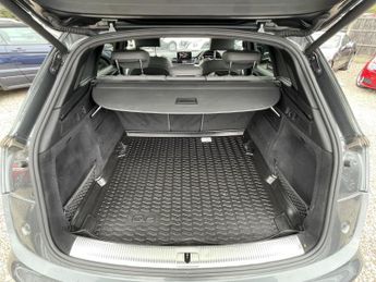 AUDI Q5 2.0 TDI S line