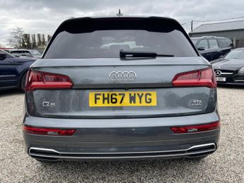 AUDI Q5 2.0 TDI S line