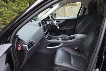 JAGUAR F-PACE 2.0 P300 R-Sport