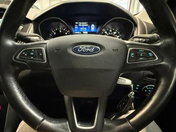 FORD FOCUS 1.5 TDCi Zetec