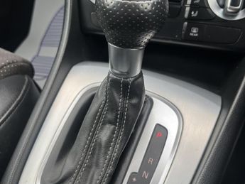 AUDI Q3 2.0 TDI S line Plus