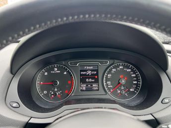 AUDI Q3 2.0 TDI S line Plus