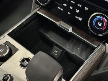 LAND ROVER RANGE ROVER 3.0 P440e 38.2kWh SE