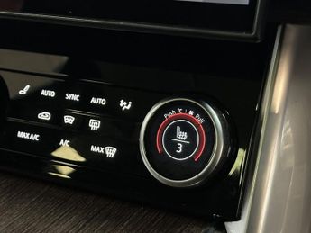 LAND ROVER RANGE ROVER 3.0 P440e 38.2kWh SE