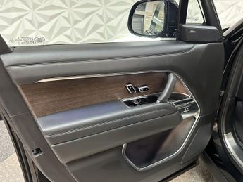 LAND ROVER RANGE ROVER 3.0 P440e 38.2kWh SE