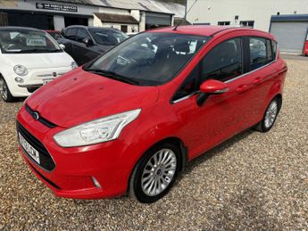 FORD B-MAX 1.0 T EcoBoost Titanium