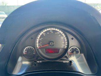 VOLKSWAGEN UP! 1.0 Move up! ASG