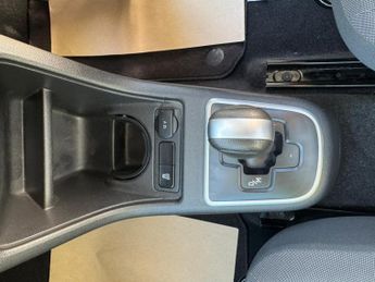 VOLKSWAGEN UP! 1.0 Move up! ASG