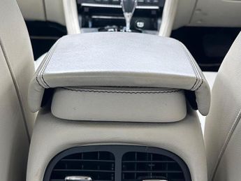 JAGUAR XJR 4.2 V8 Portfolio 4dr