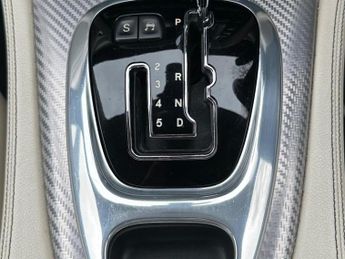 JAGUAR XJR 4.2 V8 Portfolio 4dr