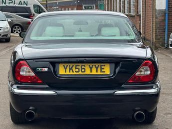 JAGUAR XJR 4.2 V8 Portfolio 4dr