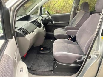 TOYOTA VOXY Wheelchair Accessible MPV