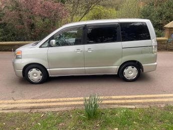 TOYOTA VOXY Wheelchair Accessible MPV