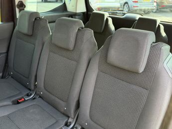 PEUGEOT 5008 1.6 e-HDi Allure EGC Euro 5 (s/s) 5dr
