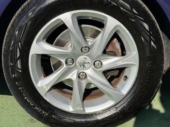 PEUGEOT 208 1.4 e-HDi Active EGC Euro 5 (s/s) 5dr