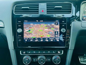 VOLKSWAGEN GOLF 2.0 TSI R DSG 4Motion Euro 6 (s/s) 5dr