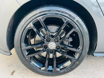 VOLKSWAGEN GOLF 2.0 TSI R DSG 4Motion Euro 6 (s/s) 5dr