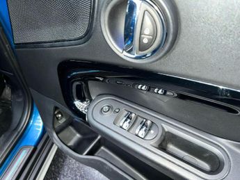 MINI COUNTRYMAN 1.5 10kWh Cooper SE Sport Auto ALL4 Euro 6 (s/s) 5dr