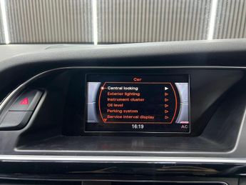 AUDI A4 AVANT 2.0 TDI Black Edition Multitronic Euro 5 (s/s) 5dr