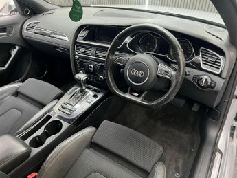 AUDI A4 AVANT 2.0 TDI Black Edition Multitronic Euro 5 (s/s) 5dr