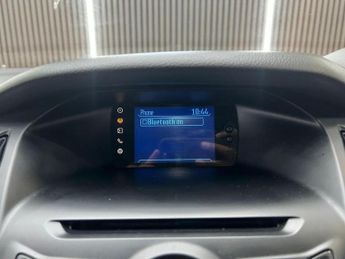 FORD FOCUS 1.6 Zetec Euro 5 5dr