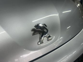 PEUGEOT 107 1.0 12V Active