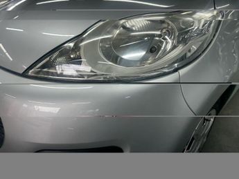 PEUGEOT 107 1.0 12V Active