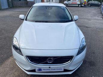 VOLVO V40 1.6 T4 SE Hatchback 5dr Petrol Powershift Euro 5 (s/s) (180 ps)