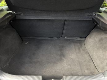 FORD FOCUS 1.6 i 16v Zetec