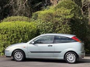 FORD FOCUS 1.6 i 16v Zetec