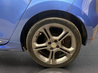 RENAULT CLIO 1.2 TCe GT Line