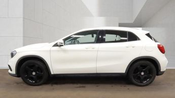MERCEDES-BENZ GLA 2.1 GLA200d AMG Line