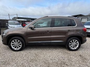 VOLKSWAGEN TIGUAN 2.0 TDI BlueMotion Tech SE