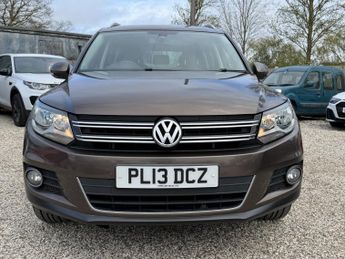 VOLKSWAGEN TIGUAN 2.0 TDI BlueMotion Tech SE