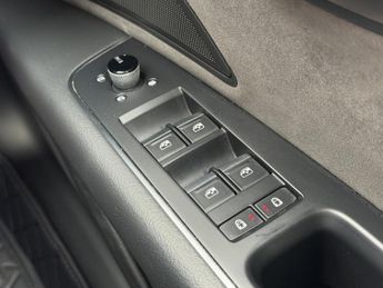 AUDI A8 3.0 TDI V6 50