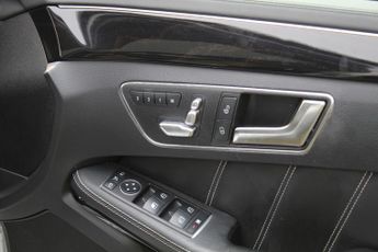 MERCEDES-BENZ E CLASS 5.5 E63 V8 BiTurbo AMG S