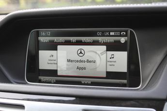 MERCEDES-BENZ E CLASS 5.5 E63 V8 BiTurbo AMG S