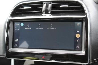 JAGUAR XE 2.0 P250i R-Dynamic SE
