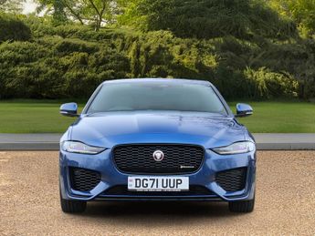 JAGUAR XE 2.0 P250i R-Dynamic SE
