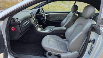 MERCEDES-BENZ CLK 2.1 CLK220 CDI Avantgarde 2dr