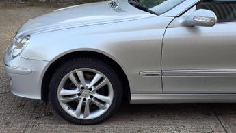 MERCEDES-BENZ CLK 2.1 CLK220 CDI Avantgarde 2dr