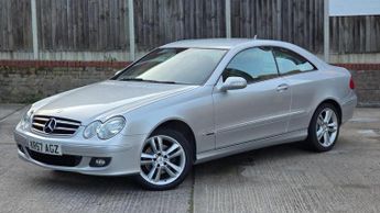 MERCEDES-BENZ CLK 2.1 CLK220 CDI Avantgarde 2dr
