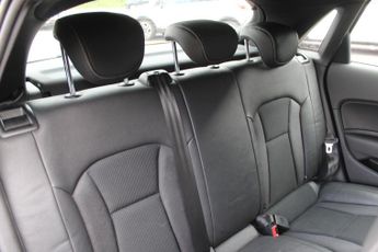 AUDI A1 1.4 TFSI S line